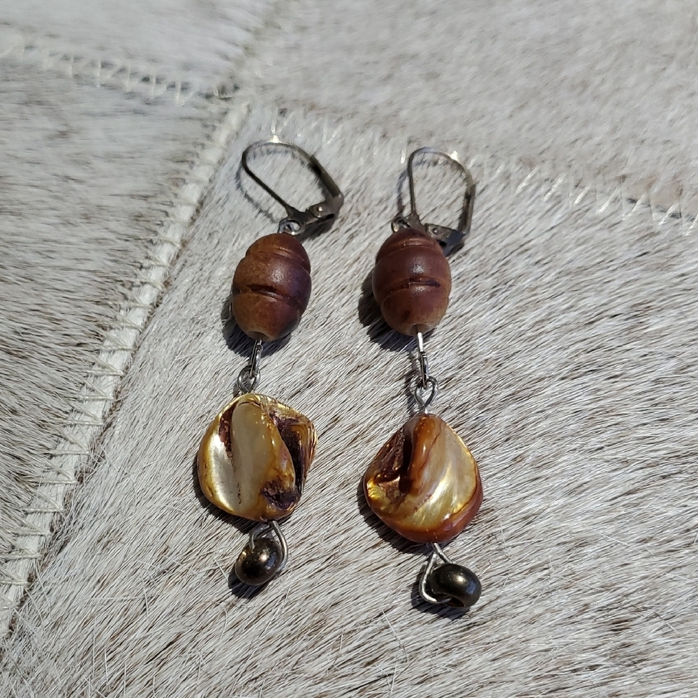 Elegant Brown and Gold Dangle Earrings
